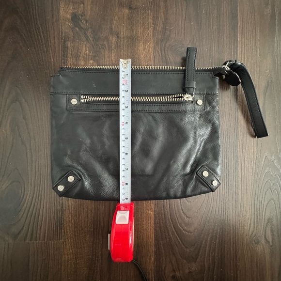 Club Monaco Large Leather Wristlet - Picture 5 of 6